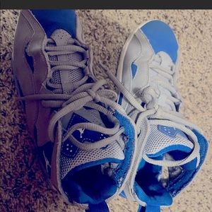 Jordan’s blue and gray